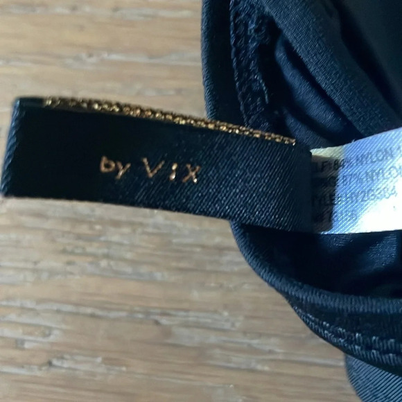 PAULA HERMANNY BY VIX Black With Turquoise Detail Bikini Top Size 12 - Picture 6 of 10